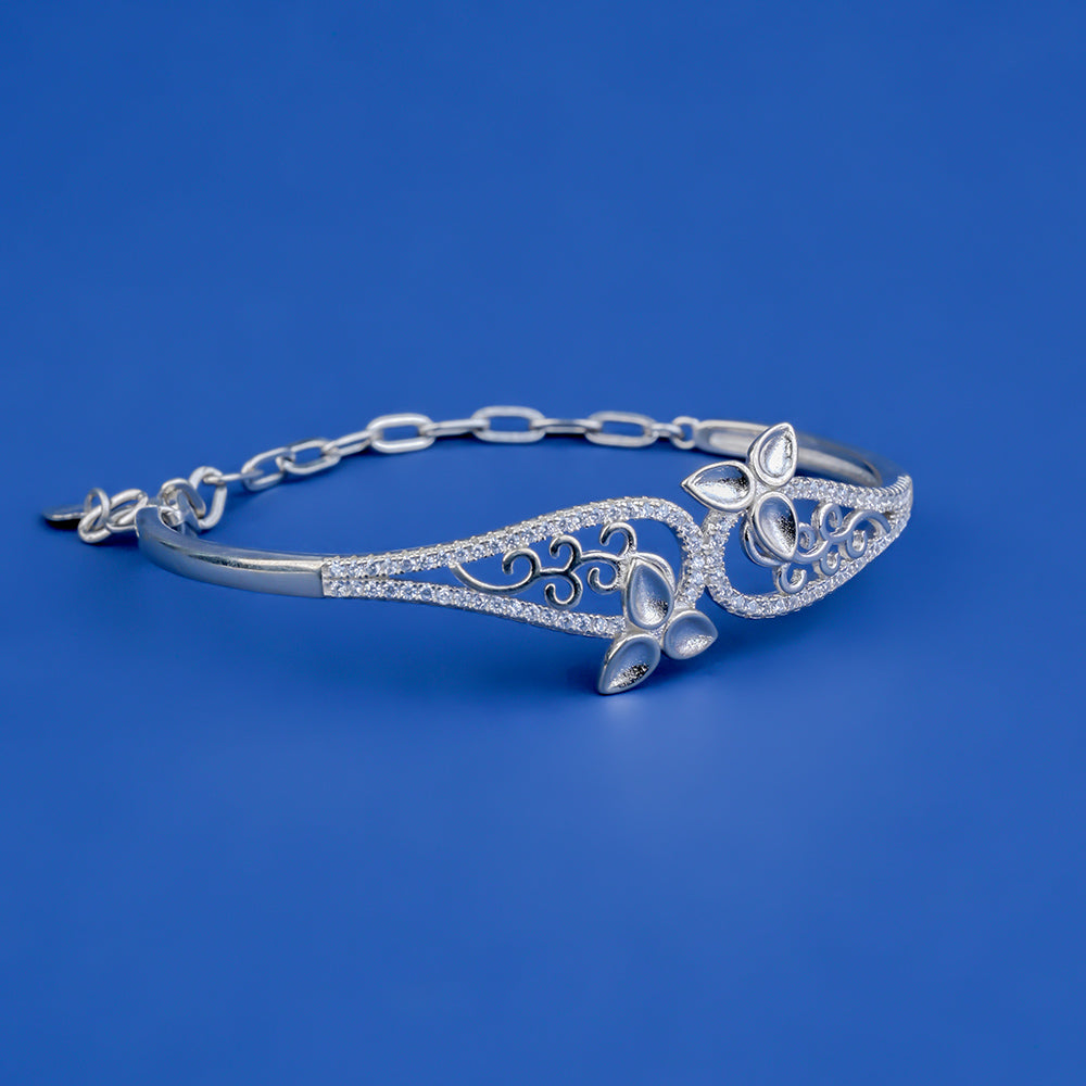 Antique Design Bracelet 11